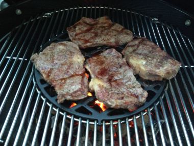 Steaky na grilu