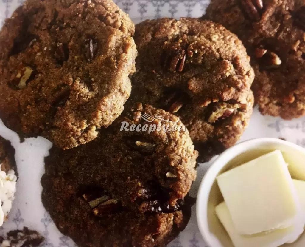 Nejčokoládovější cookies s oříšky recept  moučníky