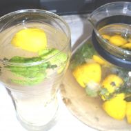 Osvěžující mátová citronáda recept
