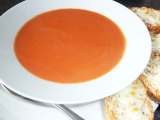 Rajská polévka se sýrovými bagetami recept