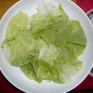 Hlávkový salát se zálivkou Vinaigrette recept