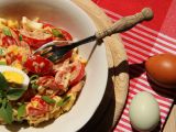 Rajčatový salát s Hermelínem a vejcem recept