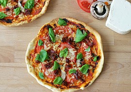 Vegan pizza (skoro Quattro Stagioni) recept