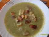 Brokolicová polévka s krutony recept