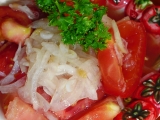 Cibulovo-rajčatový salát recept