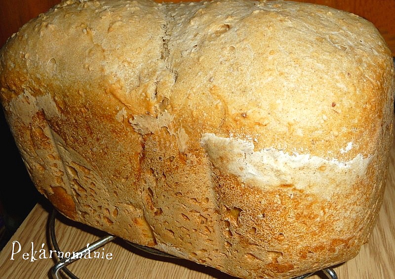 Pšenično–žitný chleba se sezamem recept