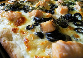 Al salmone  Pizza s lososem recept