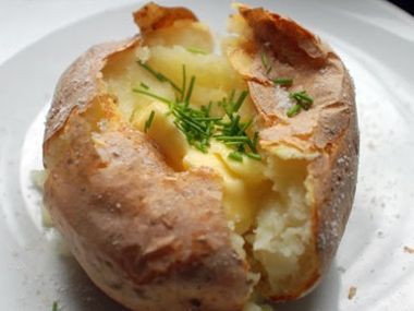 Jacket potato  pečená brambora