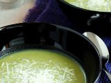 Špenátová polévka se sýrem a bramborem recept
