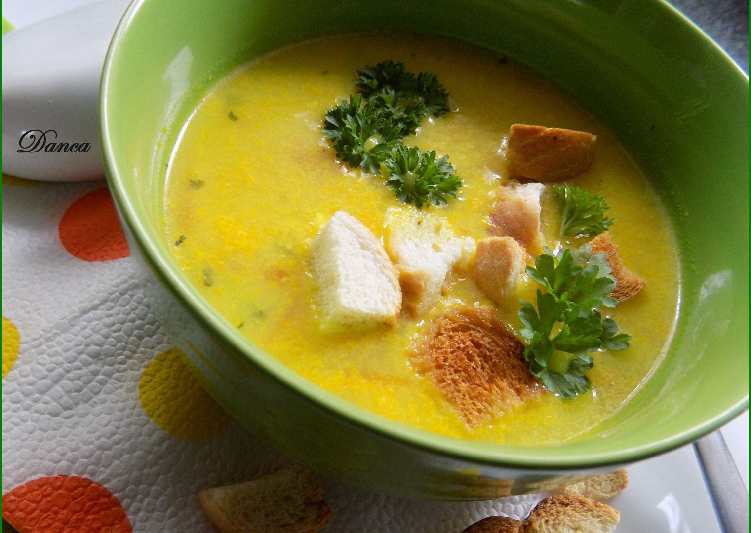 Jarní zeleninová polévka s kari recept