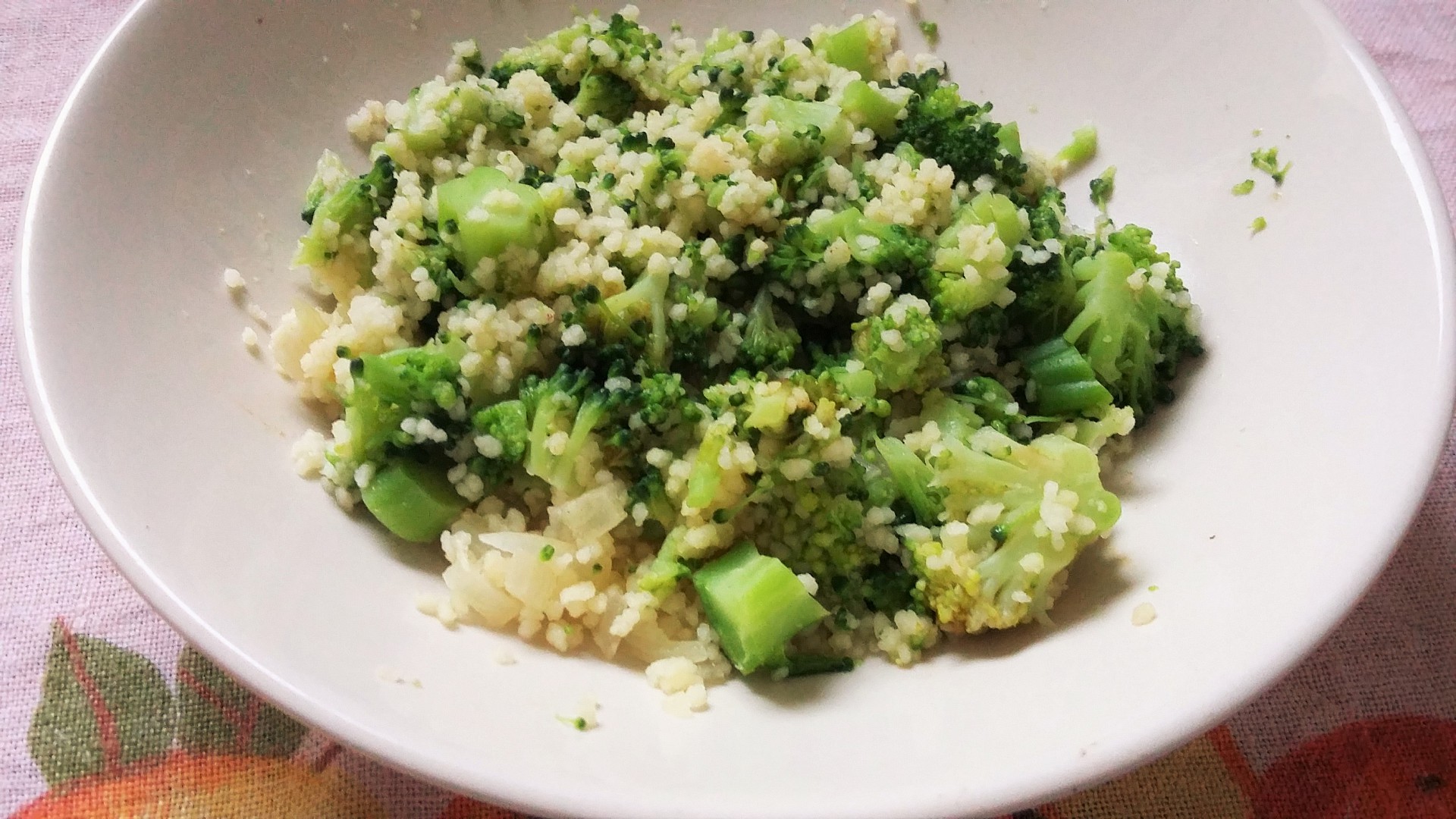 Brokolice nastavená kuskusem recept