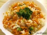 Pikantní rýže s chili a dušenou zeleninou recept