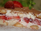 Piškotovo-jahodový dort s tvarohem recept