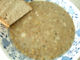 Čočková polévka  rychlá, vydatná s chlebem recept
