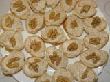 Jednohubky s ořechovou pomazánkou recept