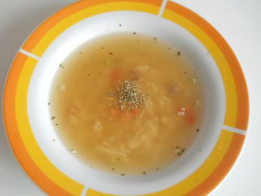 Písmenková polévka pro malé školáky