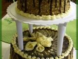 Patrový čokoládový dort s marcipánovými květy recept  TopRecepty ...