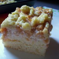Tvarohovo-jablečný koláč s drobenkou recept