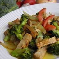 Kuřecí kari s brokolicí recept