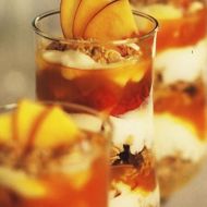 Ovocný pohár s nektarinkami recept