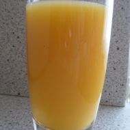 Domácí pomerančový džus s mrkví recept