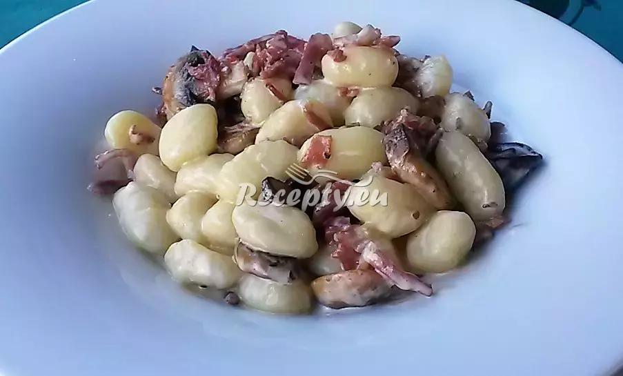 Bramborové noky se sušenou italskou šunkou a houbami recept ...