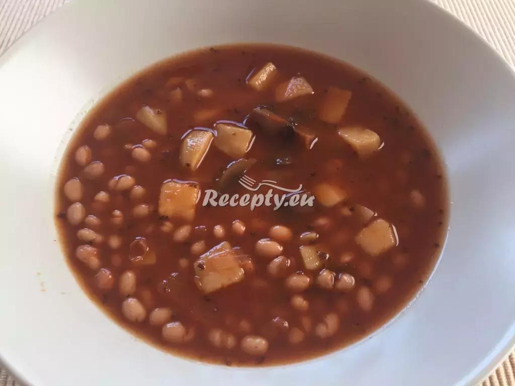 Rychlá fazolová polévka recept  polévky
