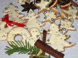 Mandlová vánoční kolečka a hvězdičky na stromeček recept ...