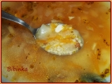 Cibulovo-česneková polévka zahuštěná kuskusem recept ...
