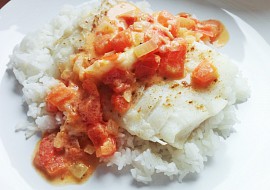 Treska s rajčatovou omáčkou a rýží recept