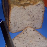 Chléb se sýrem cottage a lněným semínkem recept