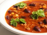 Fazolová polévka po mexicku recept