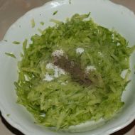Zdravý okurkový salát recept