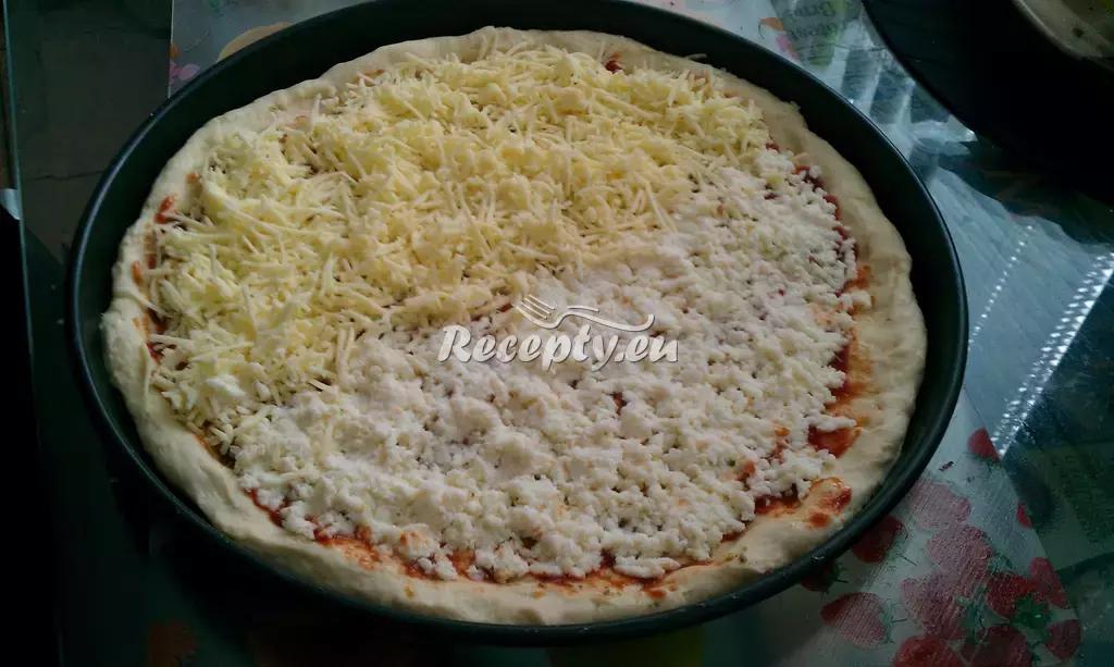 Pizza se čtyřmi sýry recept  pizza