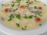 Staročeská bramborová polévka s párkem recept
