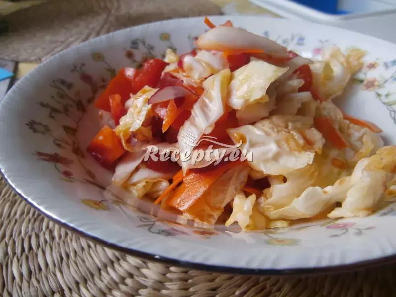 Dušené kuře s rajčaty a paprikami recept  drůbeží maso