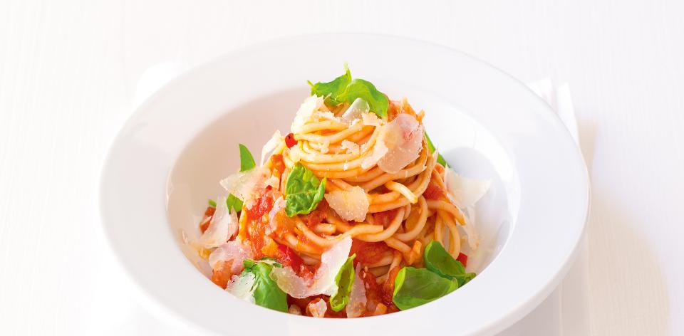 Špagety s rajčatovou omáčkou