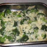 Zapečená brokolice s nivou recept