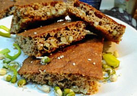 Chlebová placka ze žitných a ovesných otrub se semínky recept ...