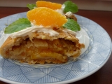 Závin s náplní pomeranče, jablek a meduňky recept