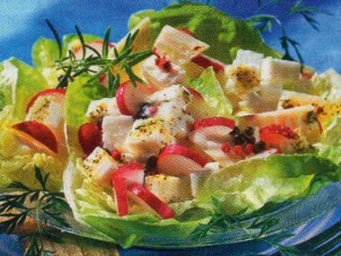 Celerový salát s ředkvičkami