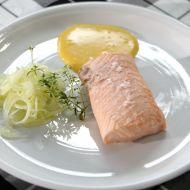 Pošírovaný losos s citronovou majonézou recept