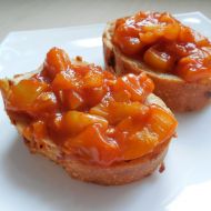 Rajčatová cuketa na bagetce recept