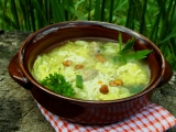 Kapustová polévka s rýží a houbami recept