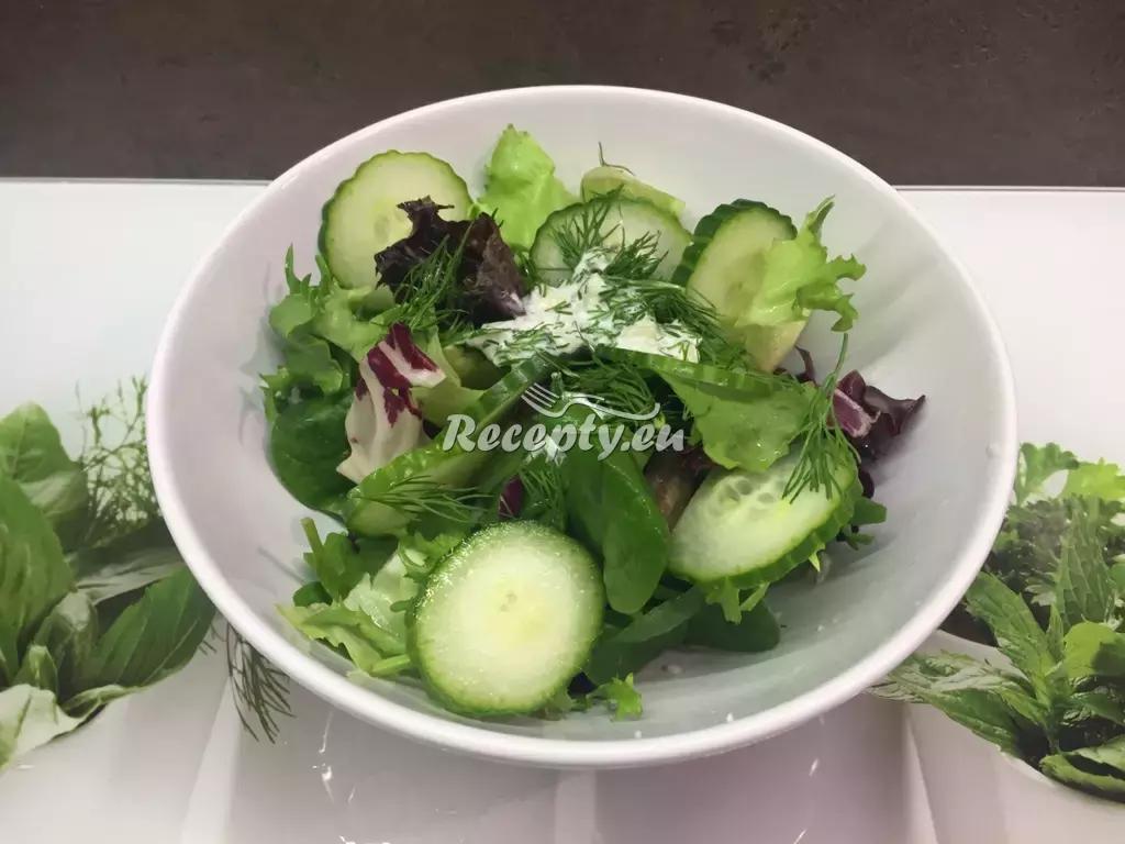Čekankový salát s červenou řepou recept  saláty