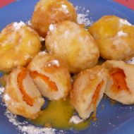Meruňkové knedlíky z bramborového těsta recept