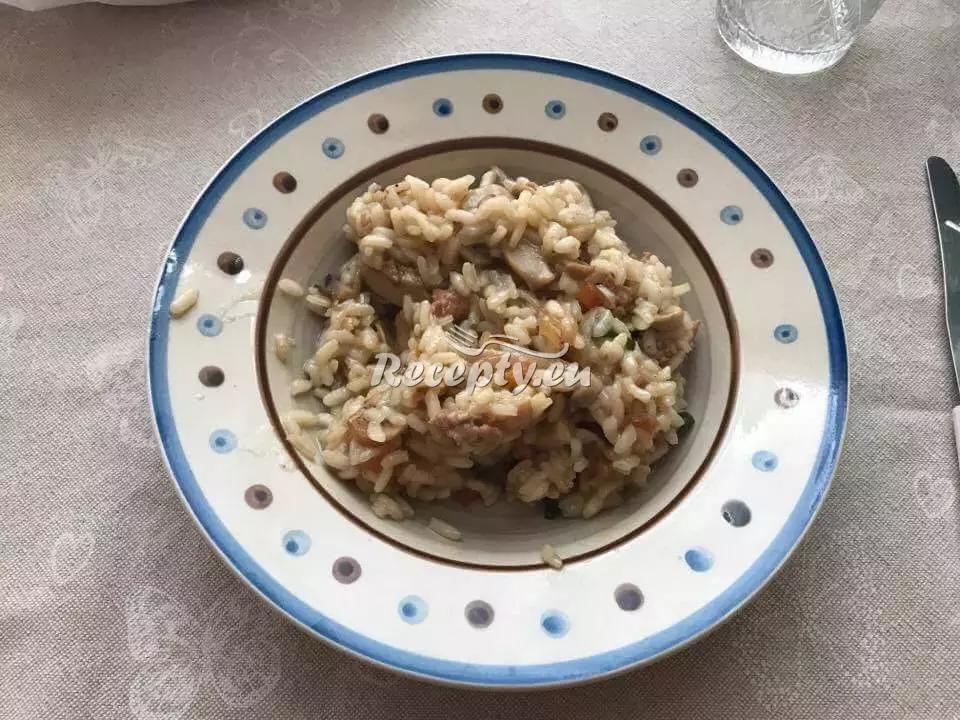Kuřecí rizoto s houbami recept  rýžové pokrmy