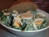 Salát z čerstvého špenátu s vejci recept