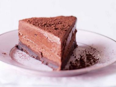 Trojitý dort z čokoládové pěny