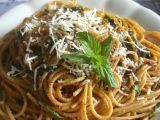 Špagety s mátovou omáčkou recept